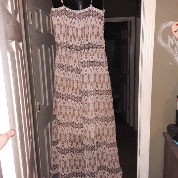 LOVE 21 Dress - Picture 4 of 4